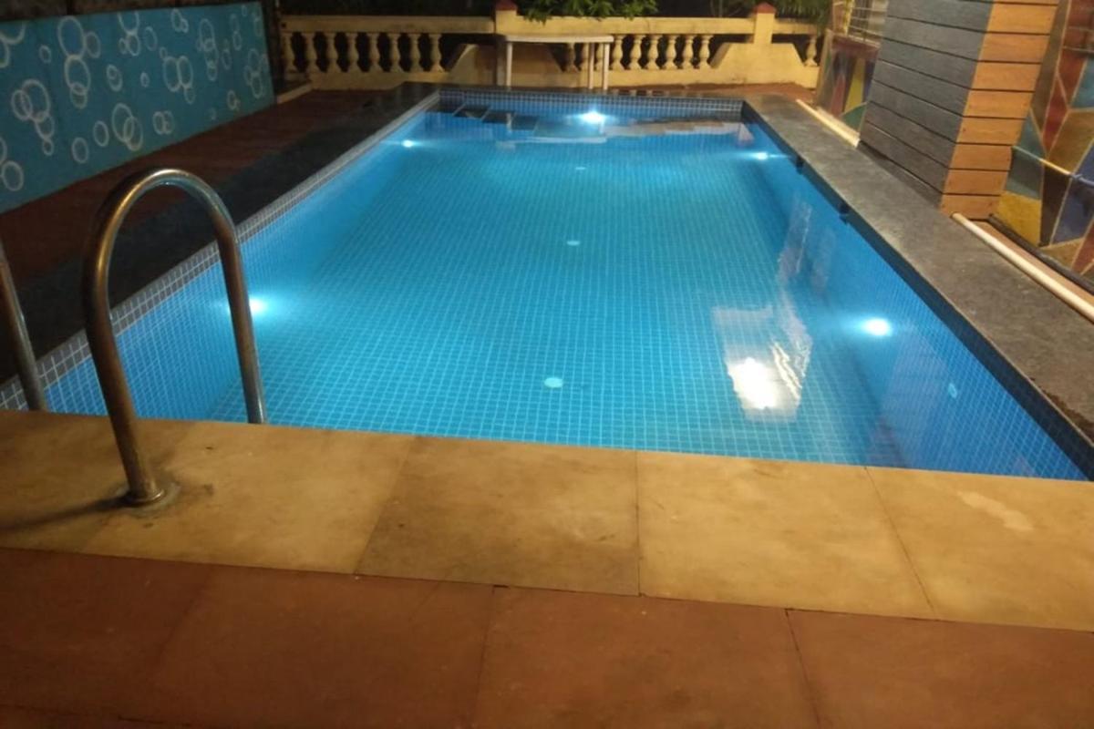 Hotel Phoenix โลนาวาลา ภายนอก รูปภาพ