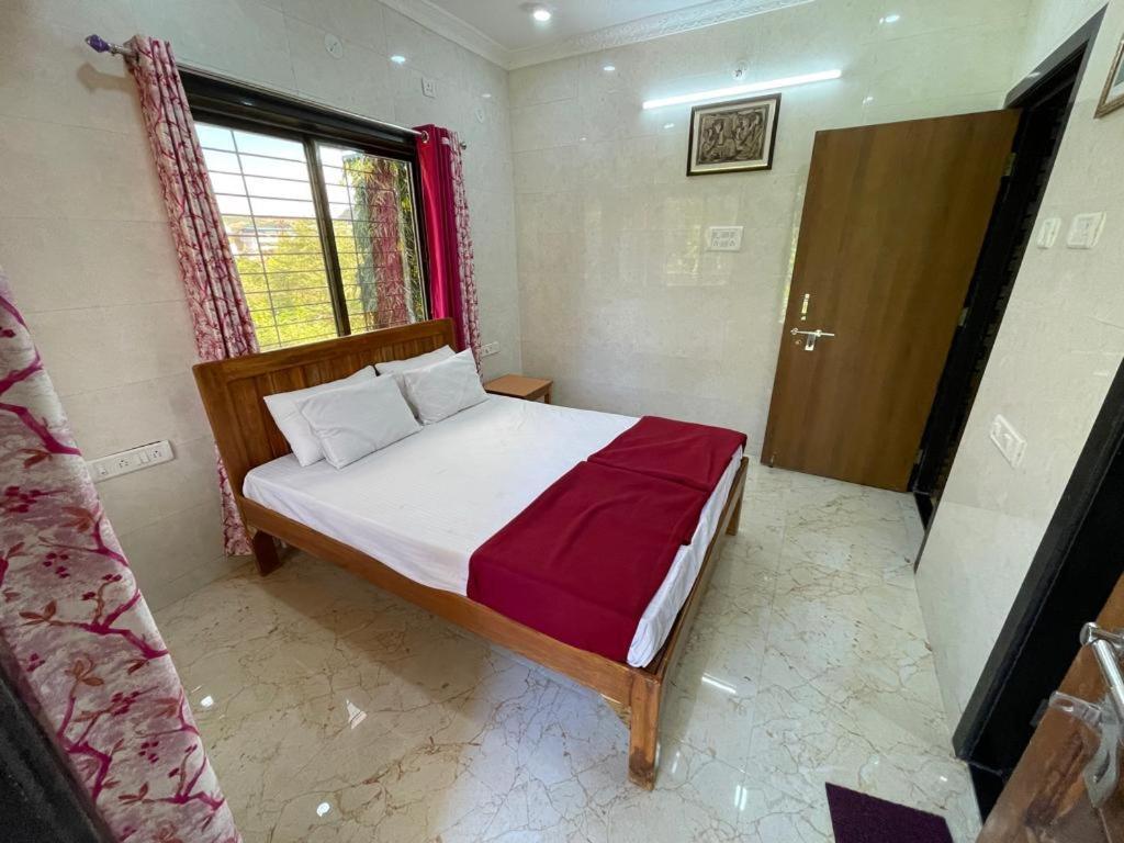 Hotel Phoenix โลนาวาลา ภายนอก รูปภาพ