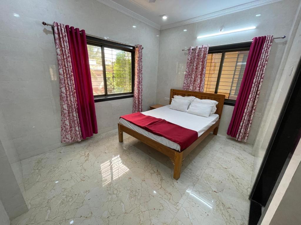 Hotel Phoenix โลนาวาลา ภายนอก รูปภาพ